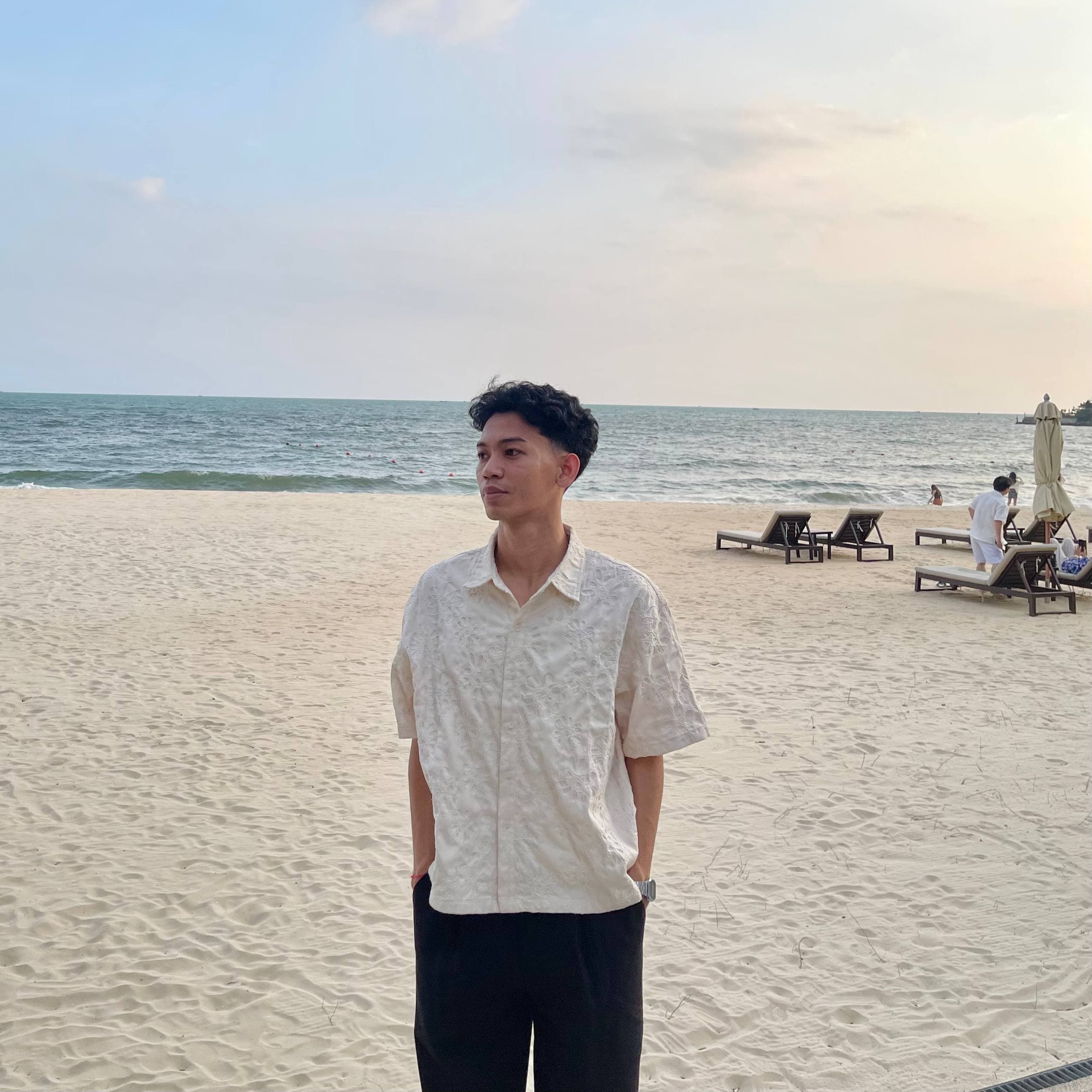 Seng Lyhour - Full-Stack Developer & Software Engineer
